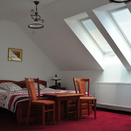 Hotel Pegas Brno Bagian luar foto