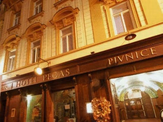 Hotel Pegas Brno Bagian luar foto
