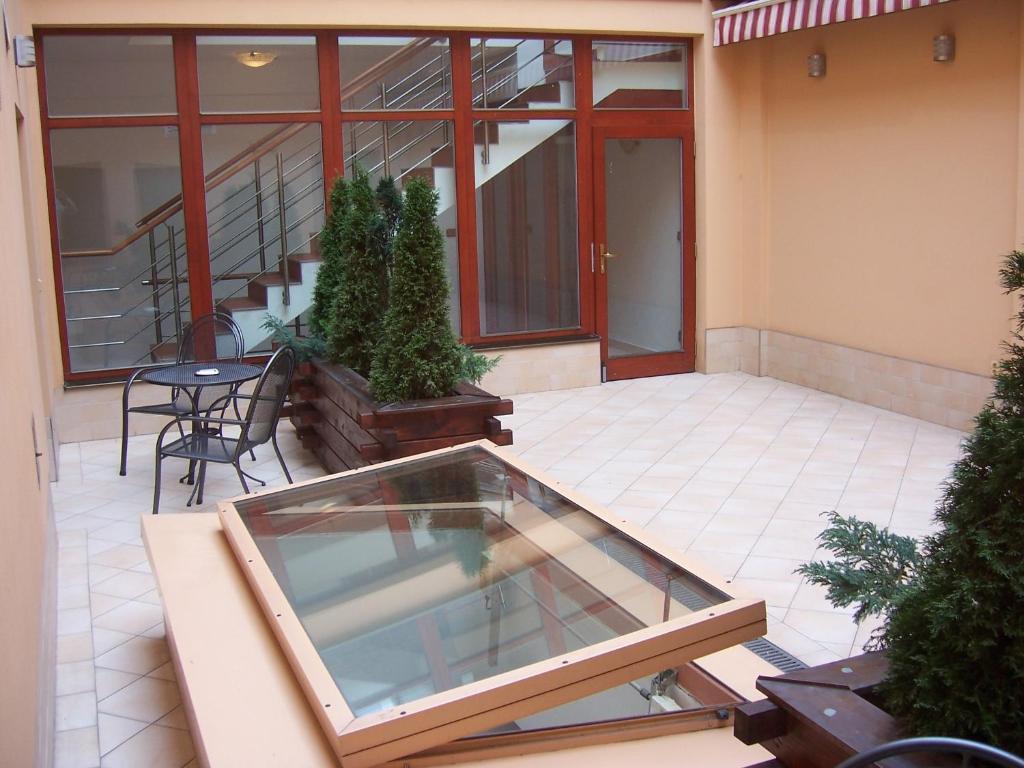 Hotel Pegas Brno Bagian luar foto